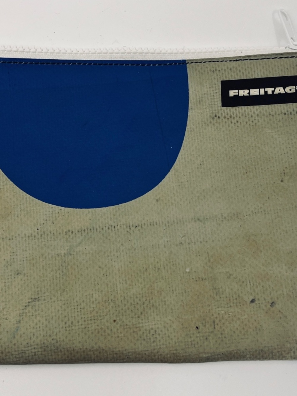 FREITAG F07 Chuck Zipper Pouch — Upcycled Truck Tarp — Swiss Brand, Hard to Find - Picture 2 of 10
